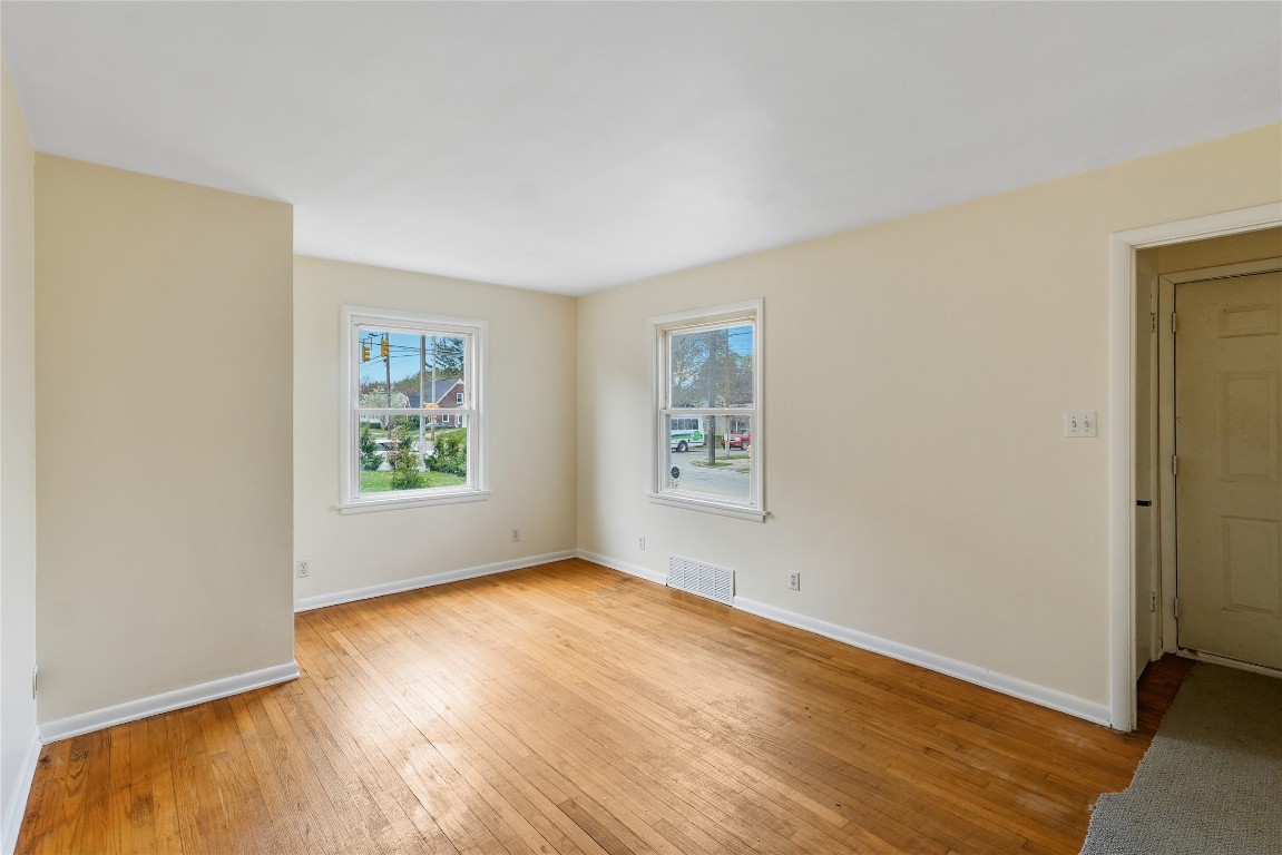 1057 W 32nd Street, Erie, Pennsylvania image 6