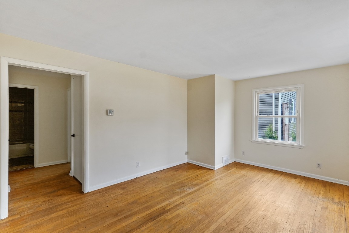 1057 W 32nd Street, Erie, Pennsylvania image 4