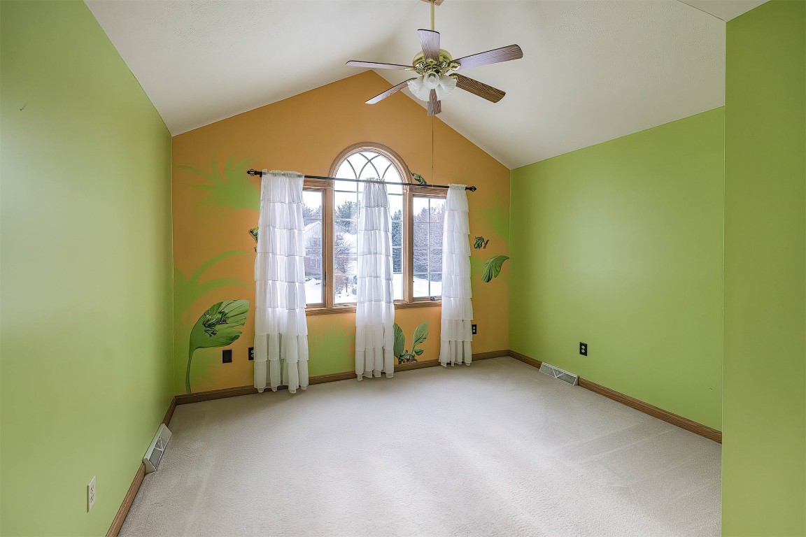 6742 Richardson Circle, Fairview, Pennsylvania image 17