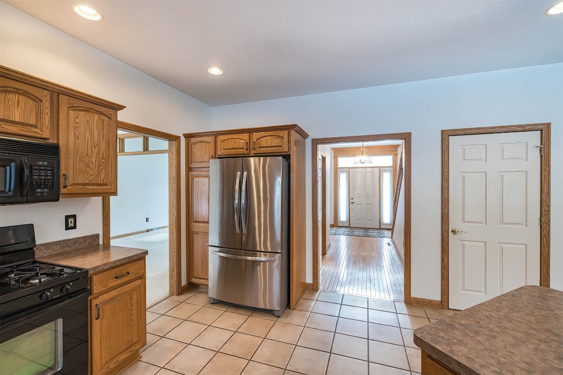 6742 Richardson Circle, Fairview, Pennsylvania image 6
