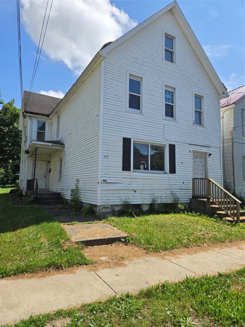Multifamily For Sale - 737 E 13th Street<br/> Erie, PA 16503