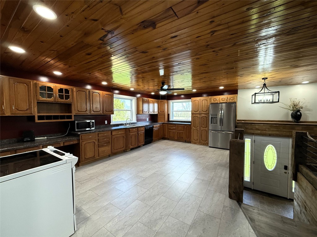 550 District Road, Greenville, Pennsylvania image 14