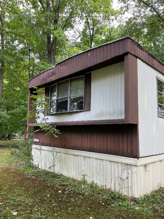 1957 Quincy Lane, Linesville, Pennsylvania image 2