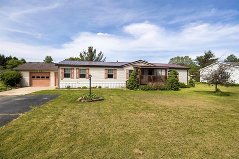 Mobile Home For Sale - 7260 Footmill Road<br/> Erie, PA 16509