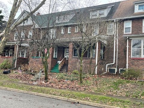 Homes For Sale - 3817 Draper Place<br/> Erie, PA 16511