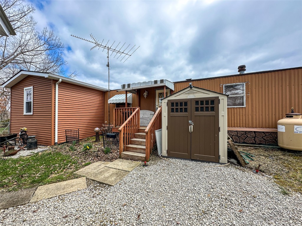 9900 Seneca Trail, Linesville, Pennsylvania image 40