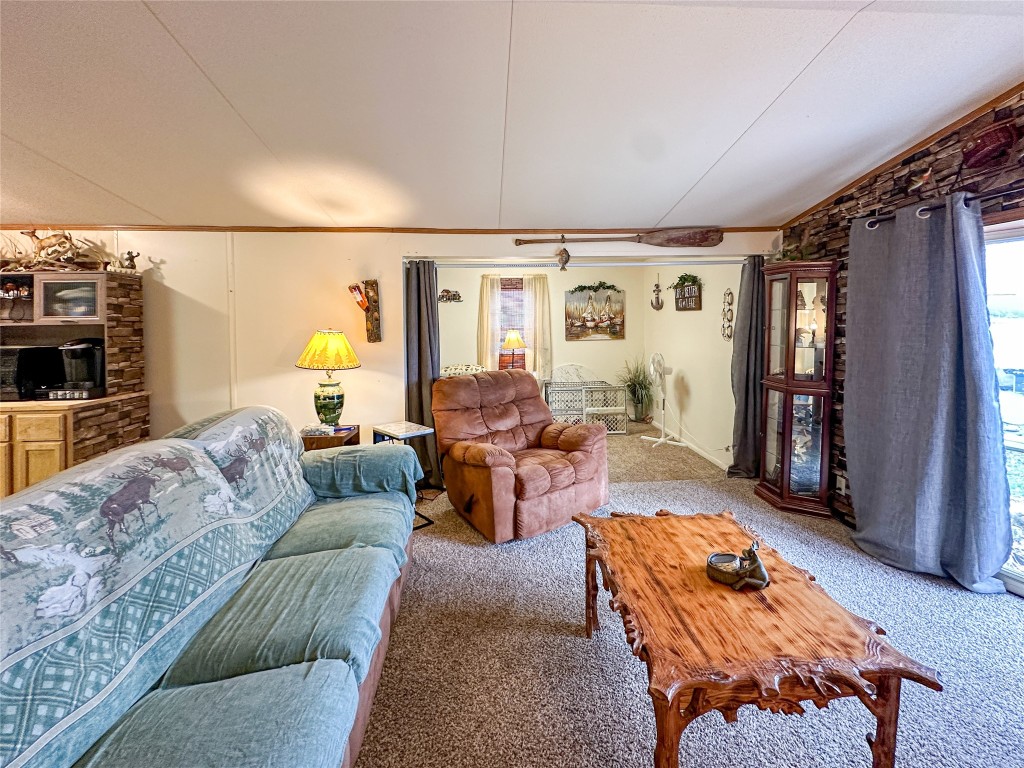 9900 Seneca Trail, Linesville, Pennsylvania image 14