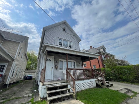 Photo for 825 W 21ST Street
