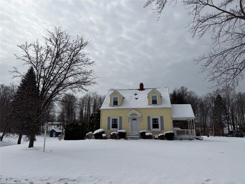 Homes For Sale - 2804 Wellington Road<br/> Erie, PA 16506