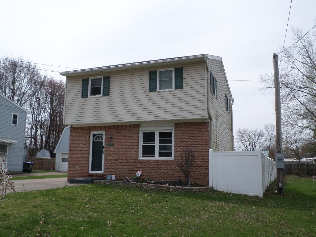 1828 Cole Drive, Erie, Pennsylvania image 20