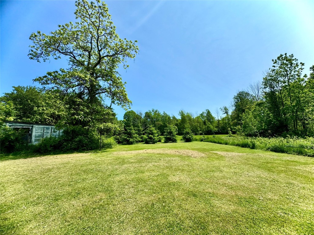 7509 E Lake Road, Erie, Pennsylvania image 8