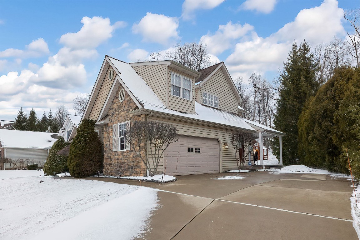 6032 Fossilwood Court, Erie, Pennsylvania image 3