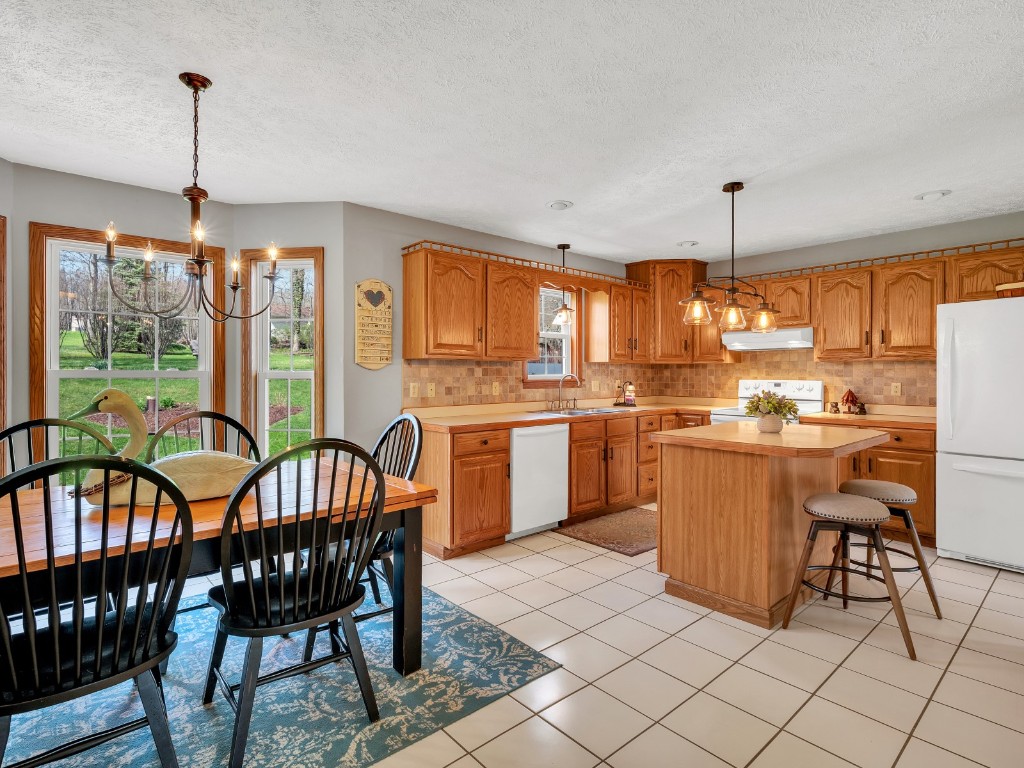 21900 Matthew Lane, Saegertown, Pennsylvania image 11