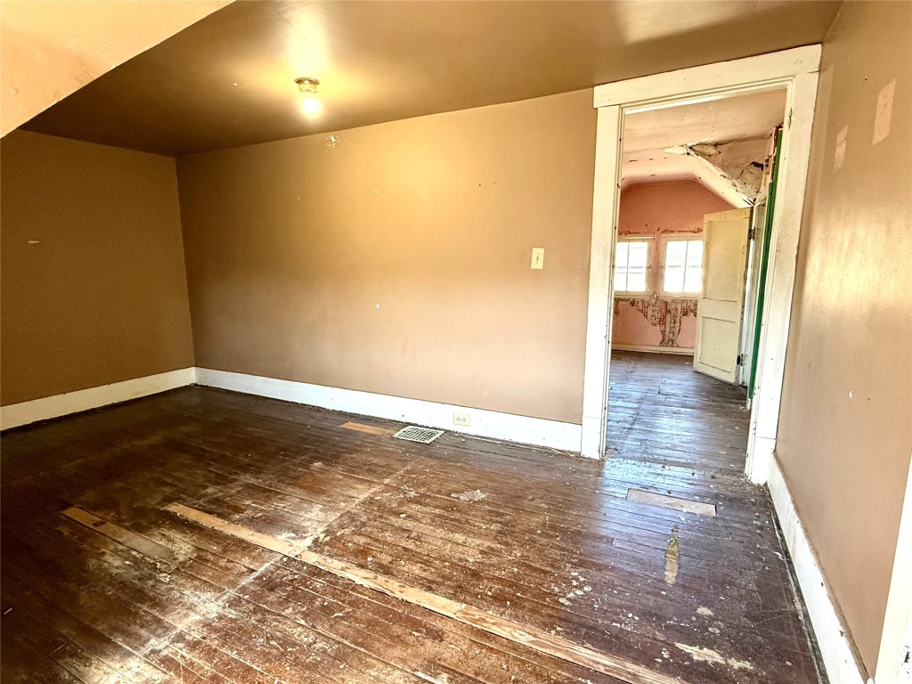 839 Priestley Avenue, Erie, Pennsylvania image 17