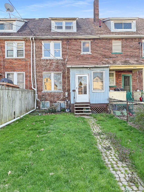 823 Priestley Avenue, Erie, Pennsylvania image 33