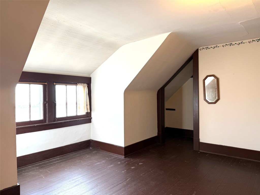 823 Priestley Avenue, Erie, Pennsylvania image 26