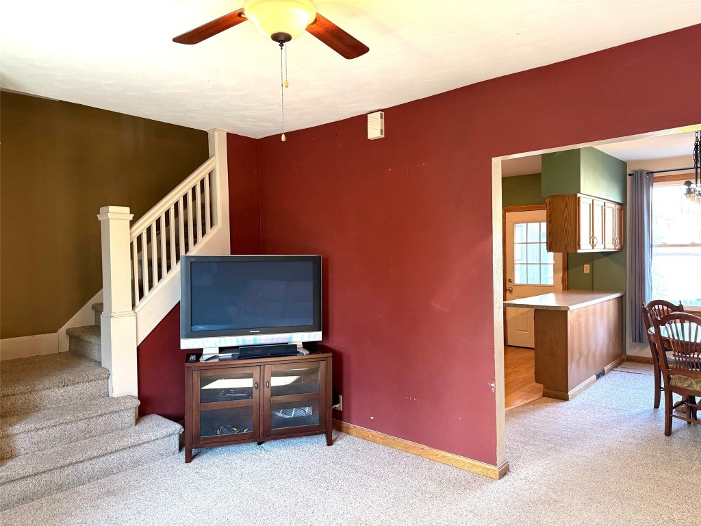 823 Priestley Avenue, Erie, Pennsylvania image 6