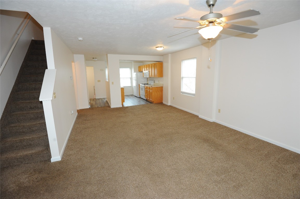 4146 Wood Hills Drive #C41, Erie, Pennsylvania image 6