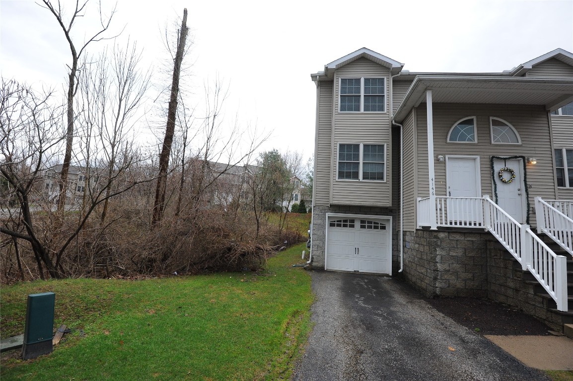 4146 Wood Hills Drive #C41, Erie, Pennsylvania image 3