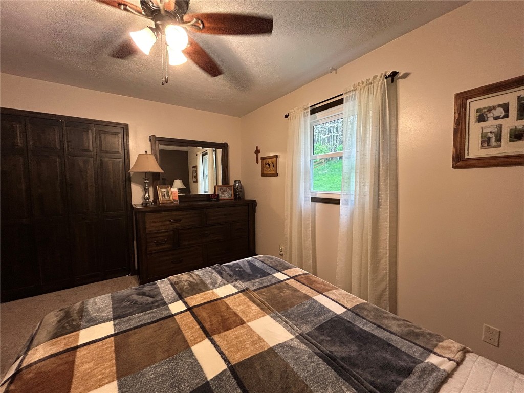 1024 W 37th Street, Erie, Pennsylvania image 22