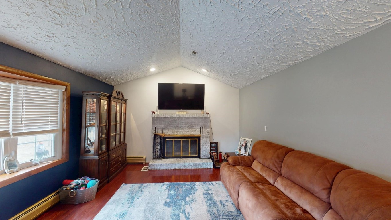 10751 Wales Road, Erie, Pennsylvania image 3