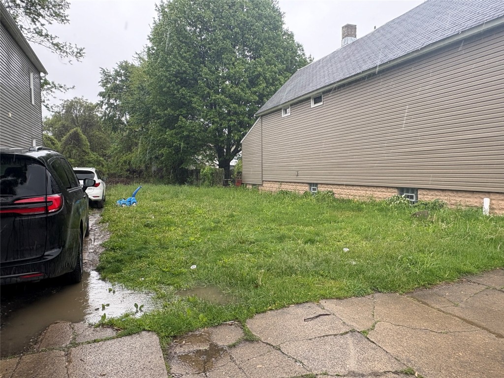 727 E 8th Street, Erie, Pennsylvania image 1
