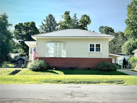 Photo for 422 E SOUTH Street