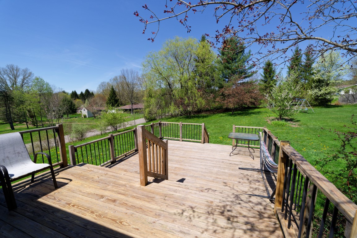301 Hillcrest Drive, Edinboro, Pennsylvania image 25