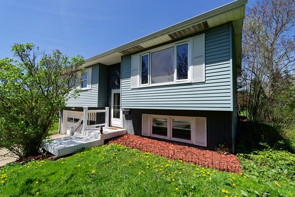 301 Hillcrest Drive, Edinboro, Pennsylvania image 3