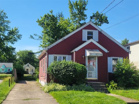 Homes For Sale - 1823 Linwood Avenue<br/> Erie, PA 16510