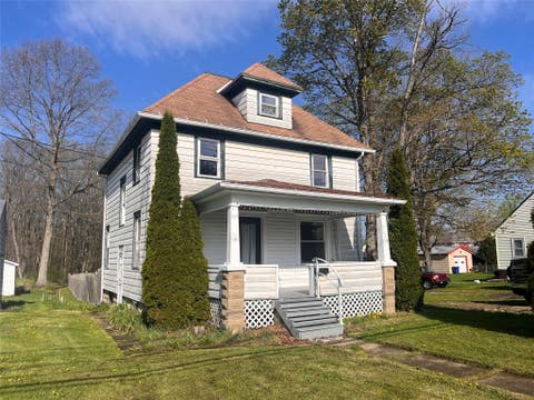 Homes For Sale - 1042 S Morgan Street<br/> Meadville, PA 16335