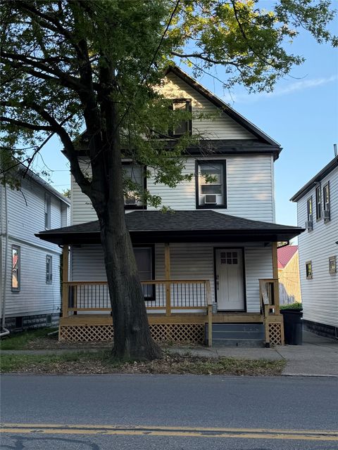 Homes For Sale - 243 W 26th Street<br/> Erie, PA 16508