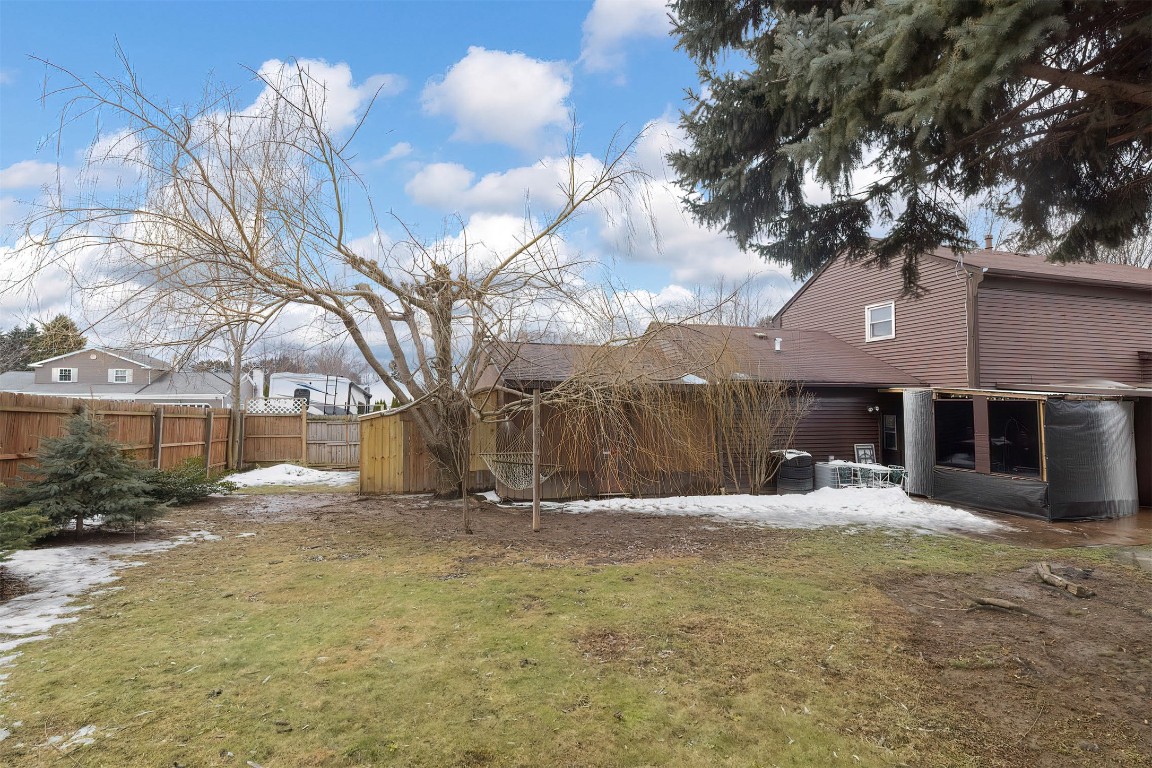 110 Agawam Street, North East, Pennsylvania image 47