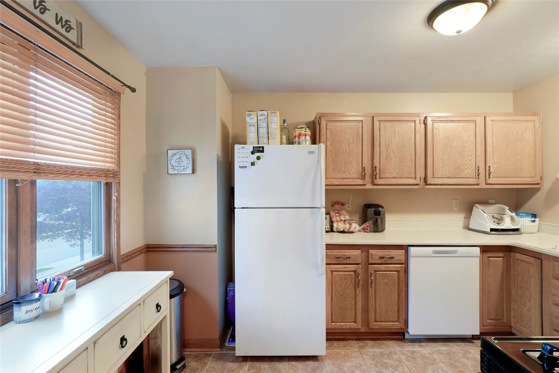 1717 W 45th Street, Erie, Pennsylvania image 3