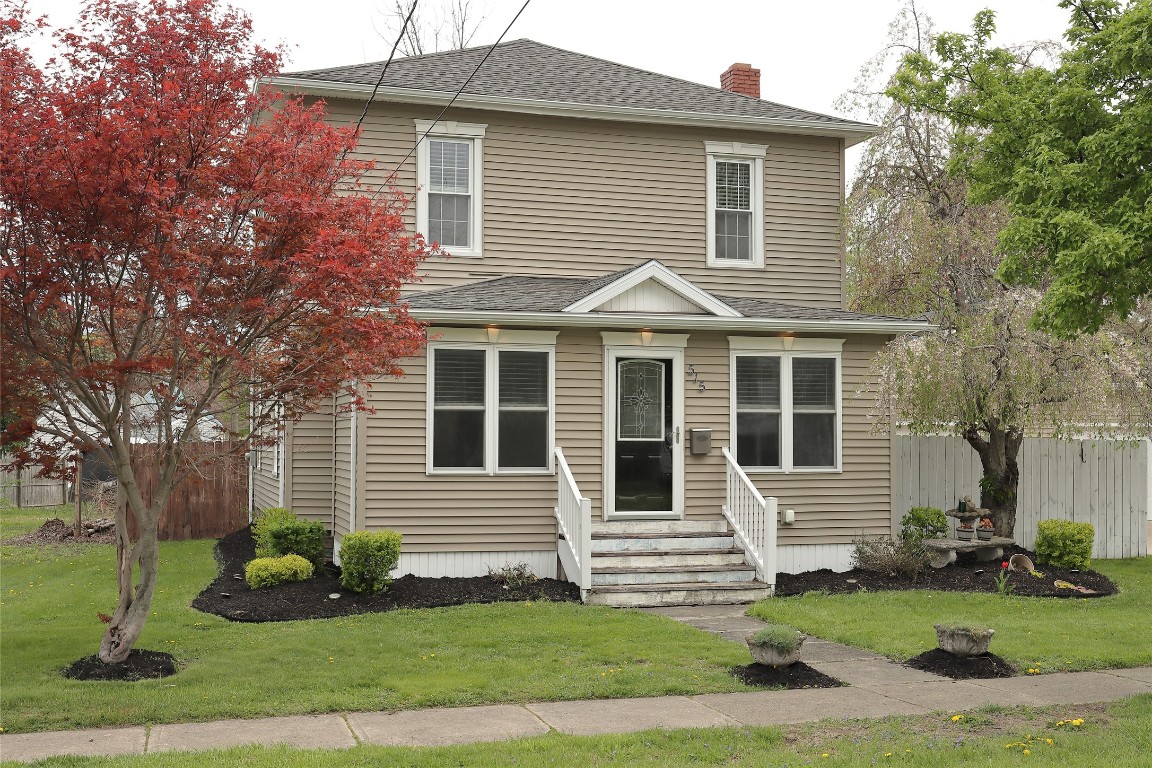 515 Lake Street, Girard, Pennsylvania image 1