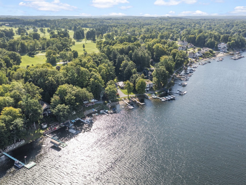 12052 Lake Drive, Conneaut Lake, Pennsylvania image 39