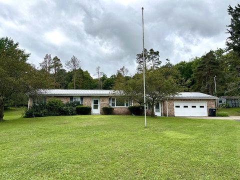 Homes For Sale - 24155 State Highway 27 Highway<br/> Crawford County, Meadville, PA 16335