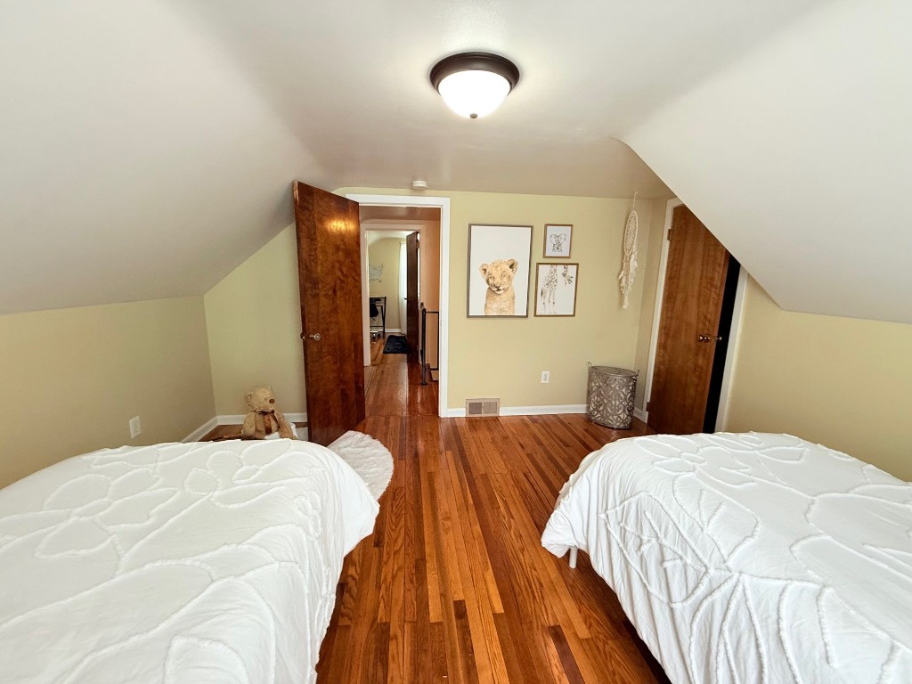 1011 E 23rd Street, Erie, Pennsylvania image 32