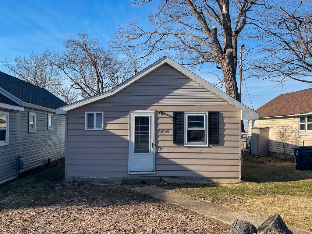 3152 Bank Drive, Erie, Pennsylvania image 1