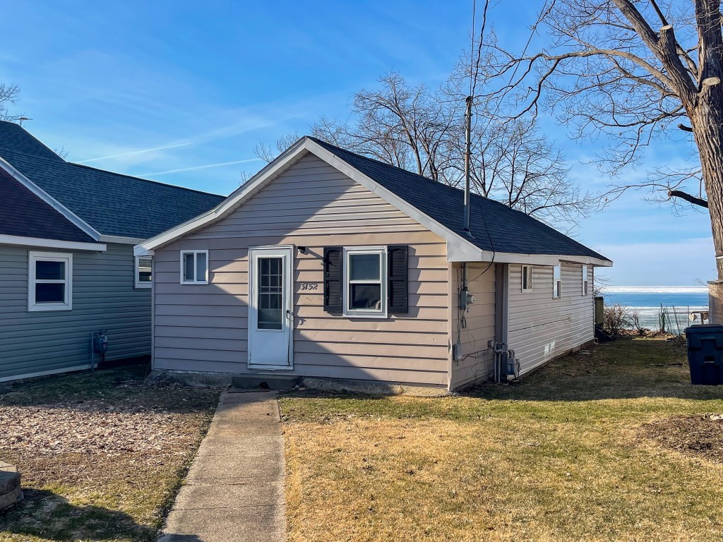 3152 Bank Drive, Erie, Pennsylvania image 2