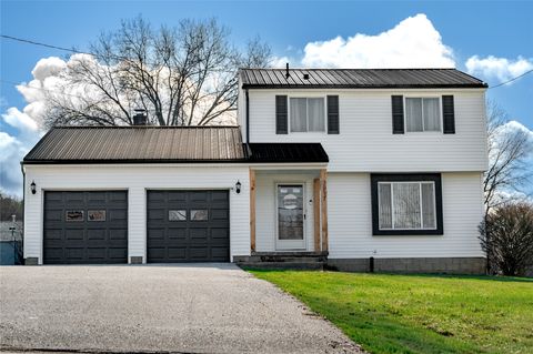 Homes For Sale - 3917 Station Road<br/> Erie, PA 16510