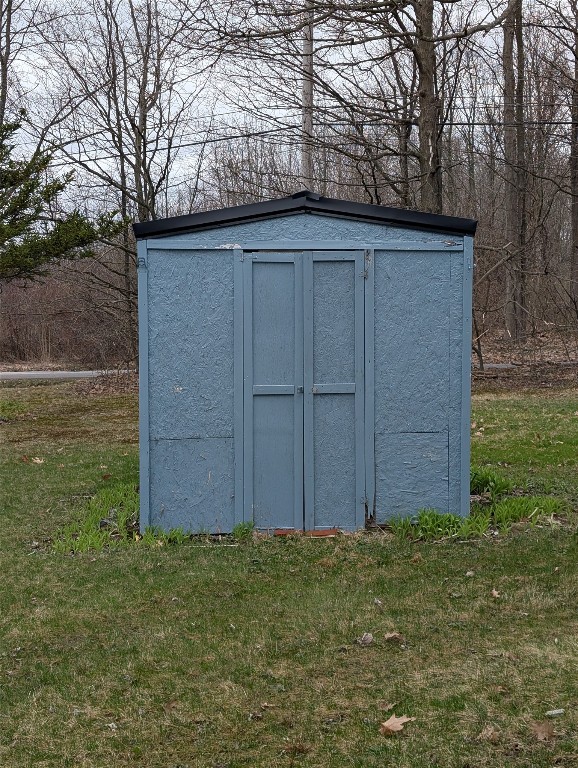 8229 Timberwood Lane, Erie, Pennsylvania image 2