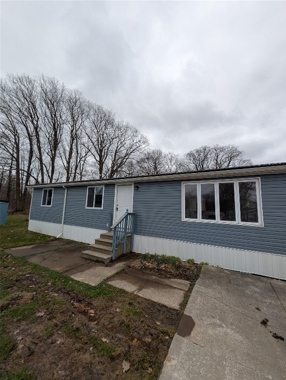 8229 Timberwood Lane, Erie, Pennsylvania image 1