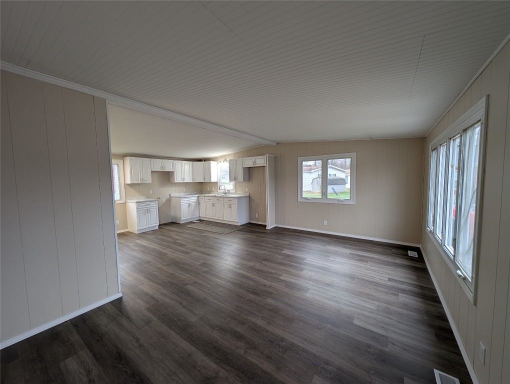 8229 Timberwood Lane, Erie, Pennsylvania image 4