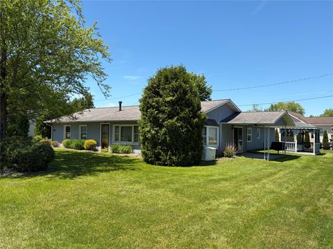 Homes For Sale - 10824 Cullum Street<br/> Conneaut Lake, PA 16316