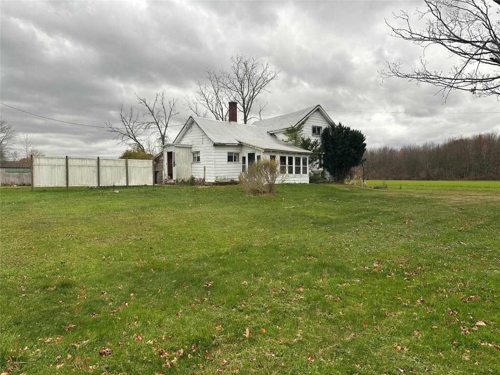 13695 Tracy Road, Albion, Pennsylvania image 1