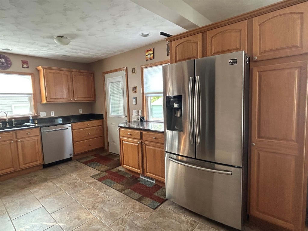 4308 Carney Avenue, Erie, Pennsylvania image 4