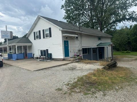 Apartment For Rent - 7666 W Ridge Road<br/> Erie County, Fairview, PA 16415