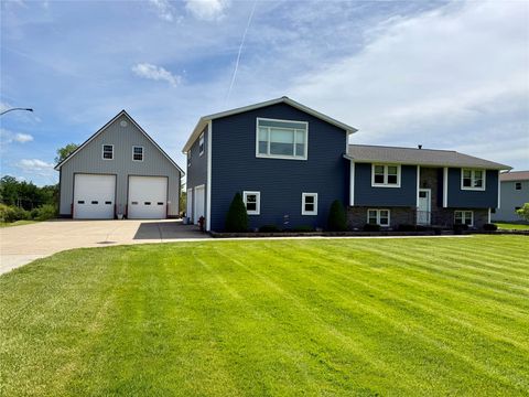 Homes For Sale - 9601 Shunpike Road<br/> Erie County, Waterford, PA 16441