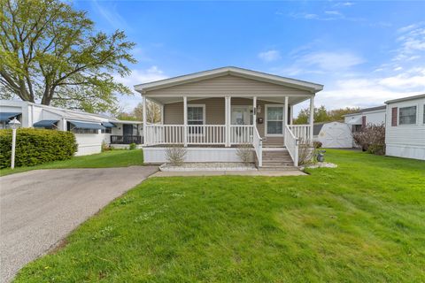 Mobile Home For Sale - 2719 Greencrest Drive<br/> Erie County, Erie, PA 16506